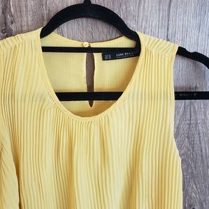 Poppy yellow pleated tank